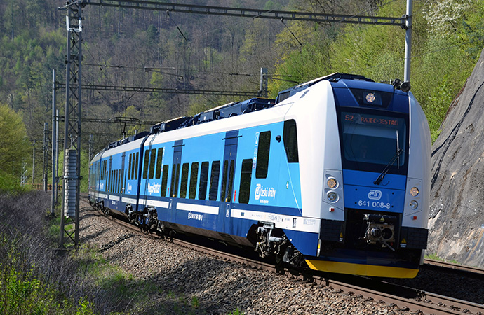 Analyse spatiale des collisions entre la faune sauvage et les trains sur le réseau ferroviaire tchèque